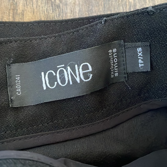 Icōne Simons Skater Skirt - Picture 2 of 4